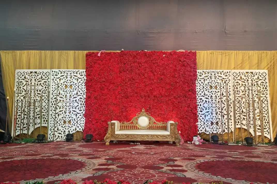 Coco Resort Banquets pune